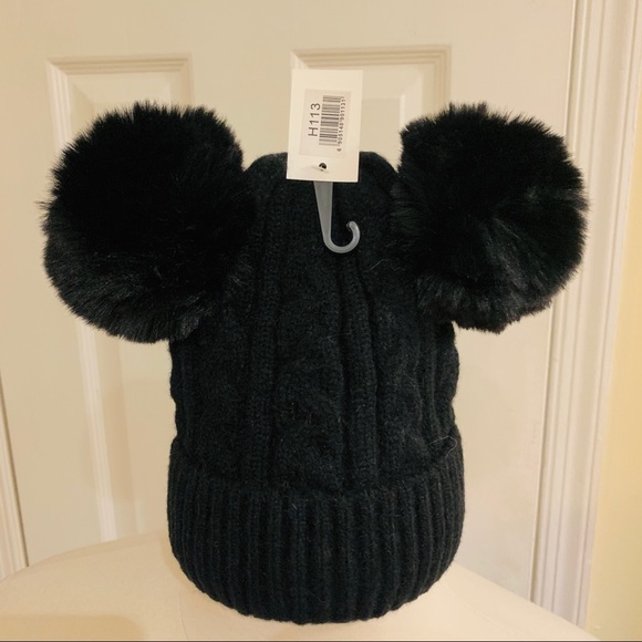 Accessories - Sale Host Pick NWT Super Soft Black Pom Pom Beanie